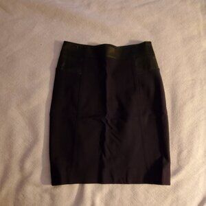 Akris skirt with leather details size 4